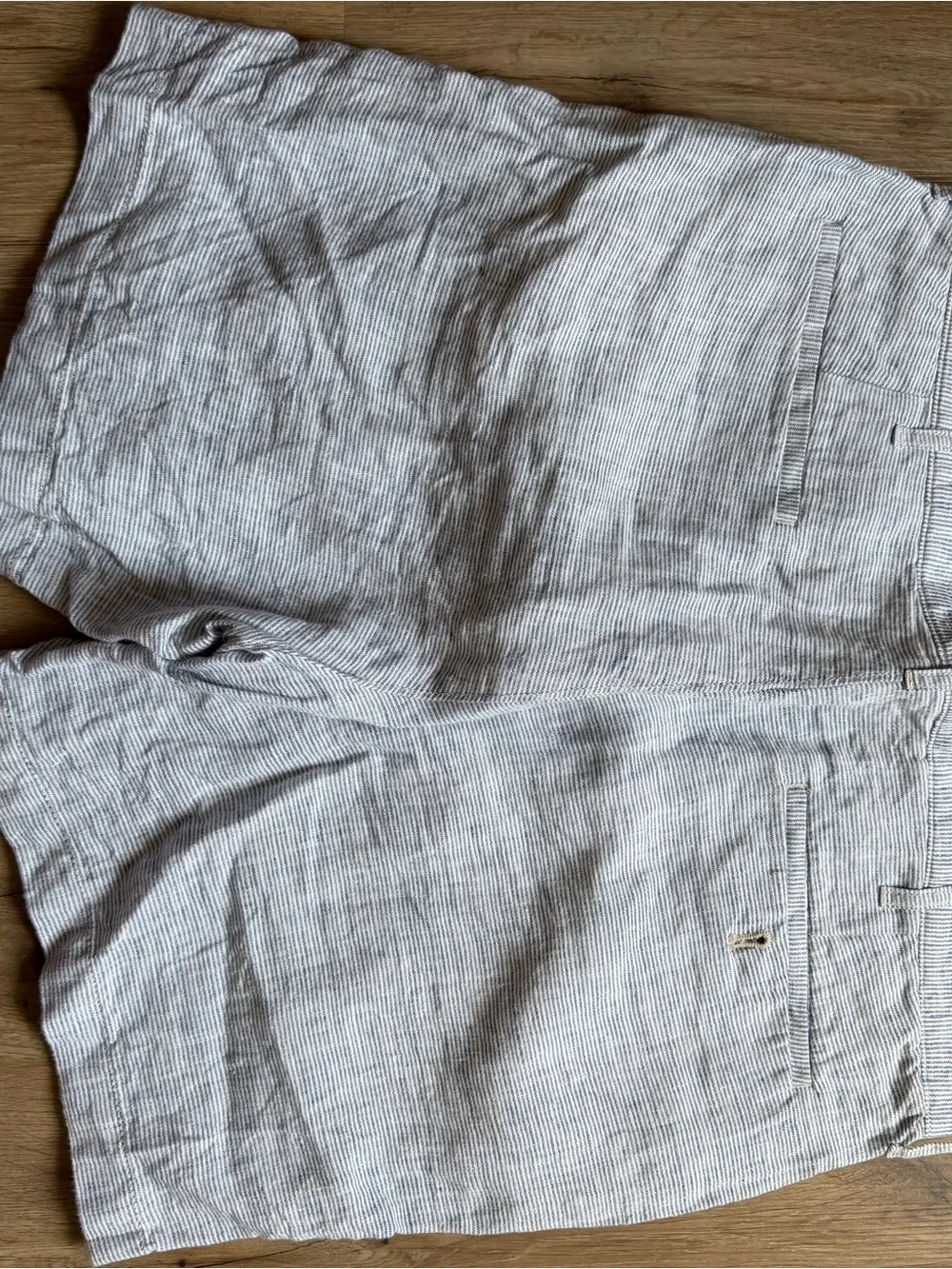 J. Crew Men's 100% linen. Thin-Striped Light Blue Linen Shorts